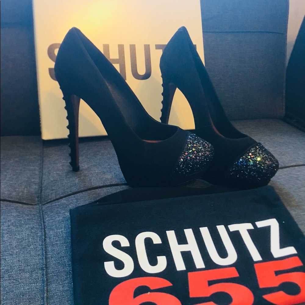 Schutz Sophia pump